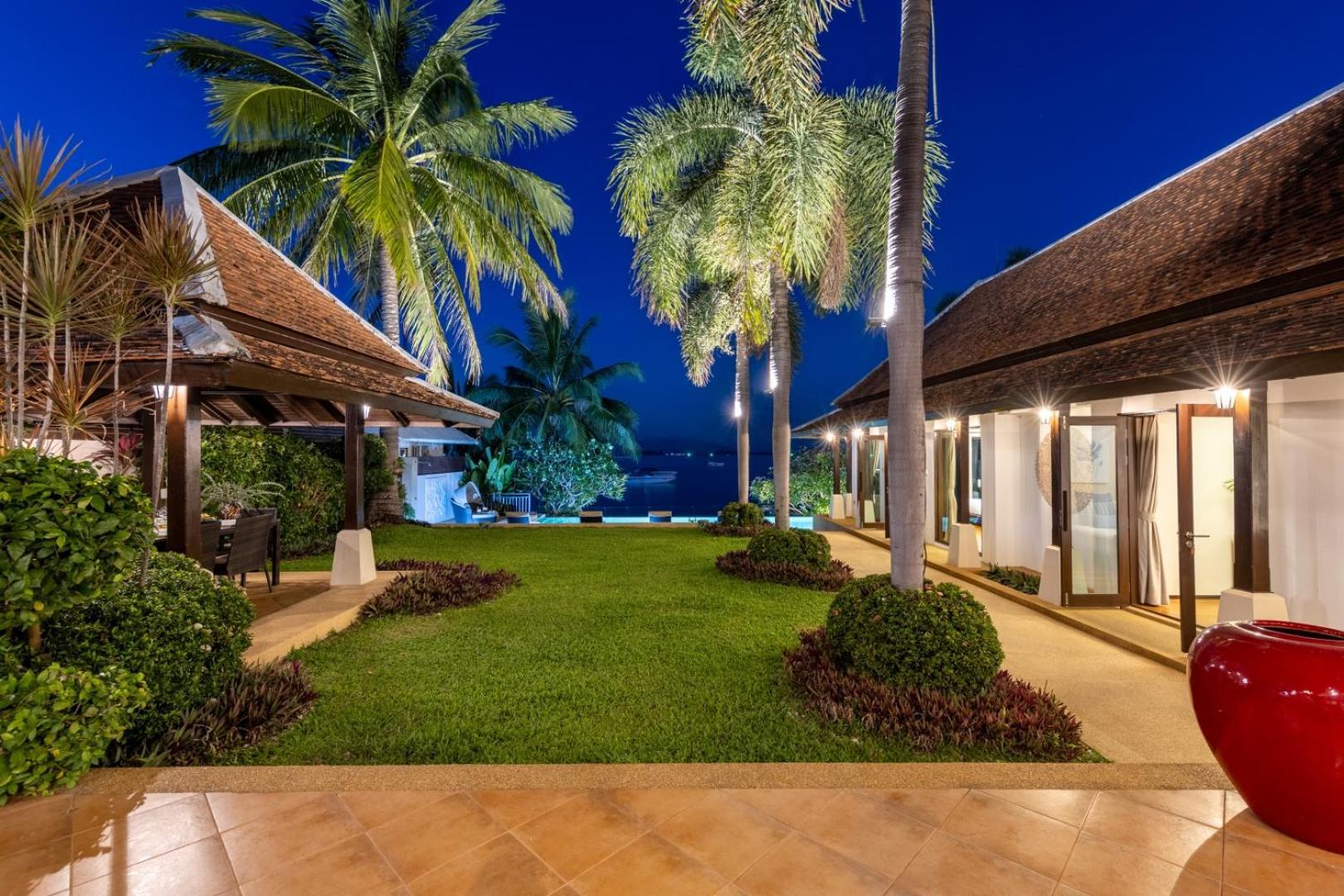 Bacaya Beachfront Villa Bangrak Plajı Dış mekan fotoğraf