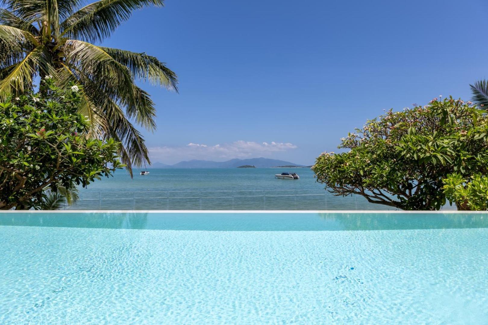 Bacaya Beachfront Villa Bangrak Plajı Dış mekan fotoğraf